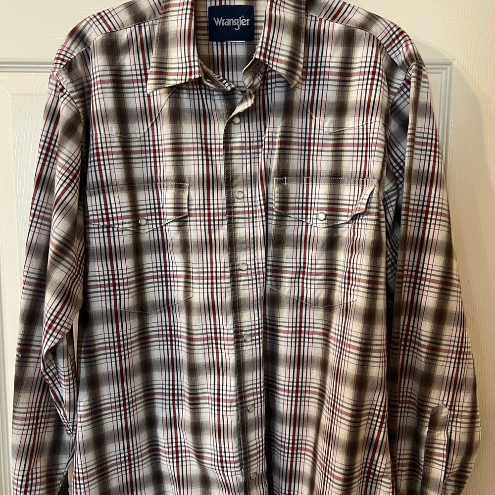 Wrangler Men's Plaid Shirt - Black, White, Red